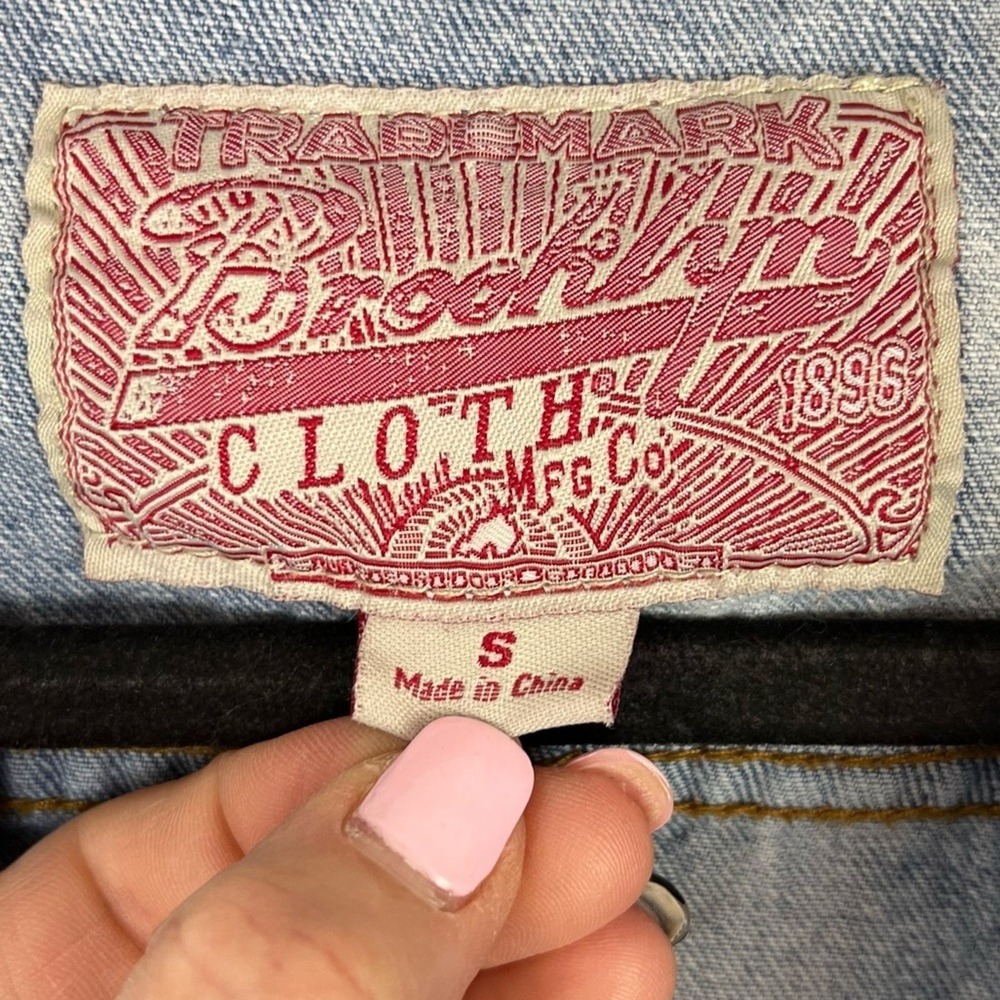 Jean Jacket Womens Brooklyn Cloth Distressed Denim Small Grunge Boho Westerncore - Picture 4 of 9